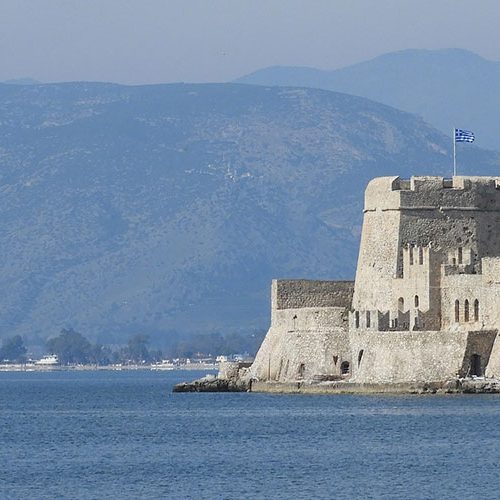 Oι μαθητές μας παρέλαβαν τα πιστοποιητικά ολοκλήρωσης του σχολικού έτους